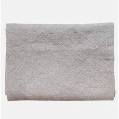 Isha sengetæppe, 260x260cm