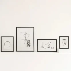 Svæveramme, minimalistisk sort, 30x42 cm