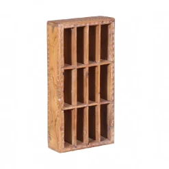 Trækasse med små rum